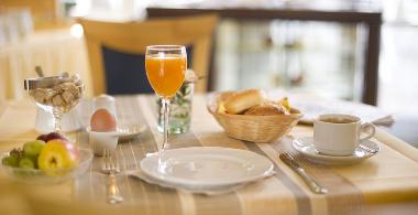Hotel zum L&ouml;wen: Genie&szlig;er-Fr&uuml;hst&uuml;ck