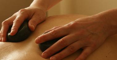 Hot Stone Massage (Warmsteinmassage) 90 Minuten