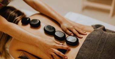 Hot-Stone Massage 60 Min.