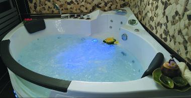 MALAI DAY SPA PAKET - 120 Minuten Massagen + Whirlpool f&uuml;r 1 Person