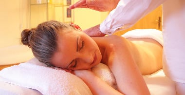 60 MIn Tibetanische Klopfmassage