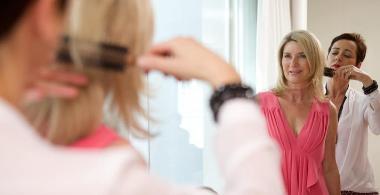 Make-up, Frisur oder Brille